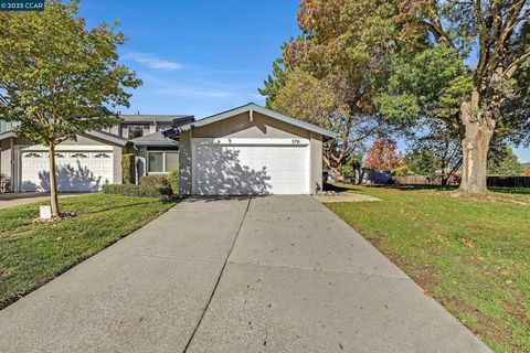 Photo of 3716 Mesa Vista Dr Dr, San Ramon, CA 94583 (MLS # 41117351)