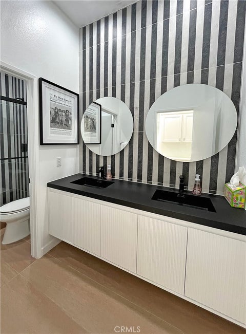 Tiny photo for 1061 San Dimas, Palm Springs, CA 92262 (MLS # IG26221122)