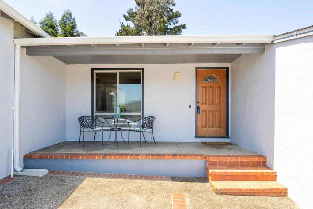 1727 Sweetwood Drive