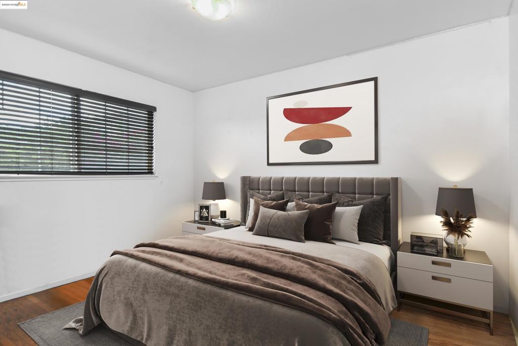 RICHMOND - Residential