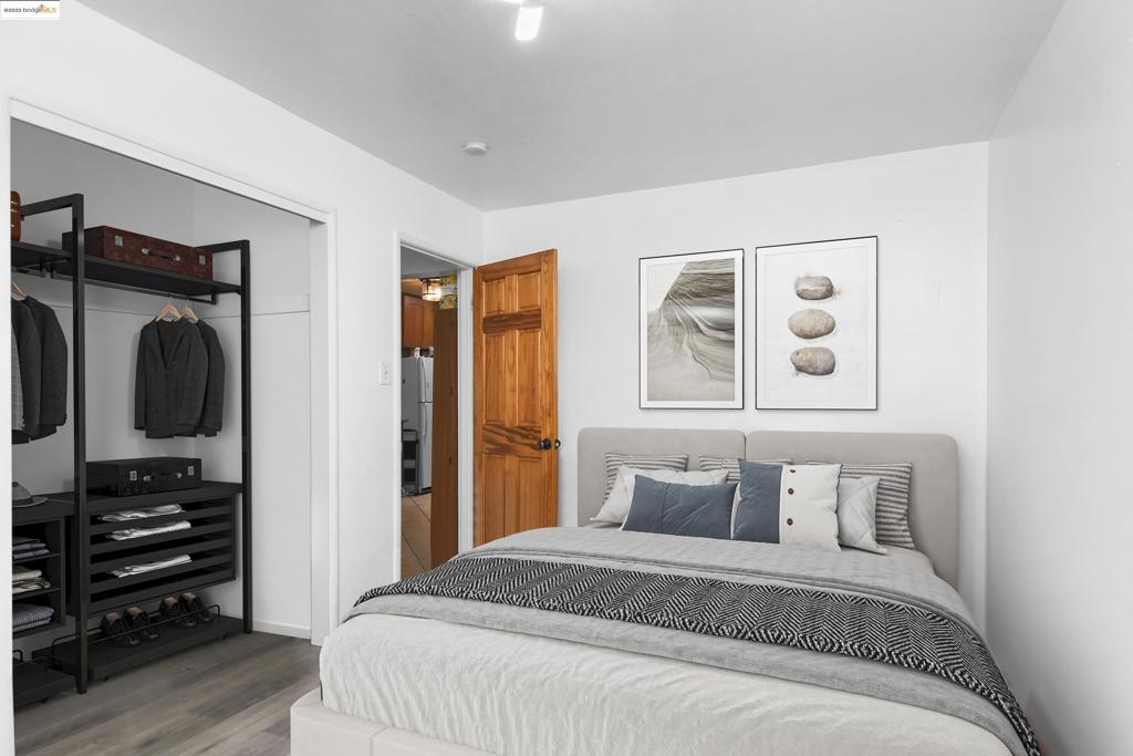 RICHMOND - Residential