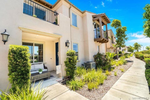 Photo of 2205 Andalusia Lane Ln #6, Chula Vista, CA 91915 (MLS # 260020175SD)