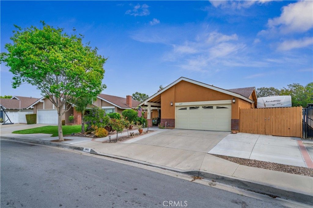 Photo of 5892 Oak Meadow Dr, Yorba Linda, CA 92886 (MLS # OC26071958)