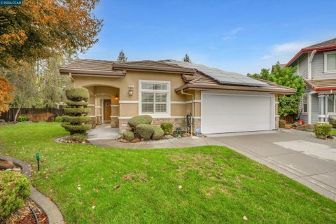 Photo of 93 Pebble Ct CT, Brentwood, CA 94513 (MLS # 41152182)