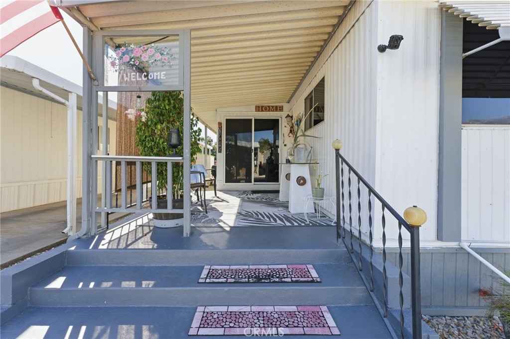 975 California Street 76