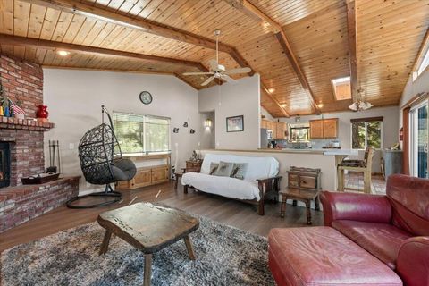 Tiny photo for 43580 Ridge Crest Drive, Big Bear, CA 92315 (MLS # 219144343DA)