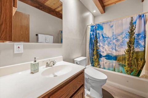 Tiny photo for 43580 Ridge Crest Drive, Big Bear, CA 92315 (MLS # 219144343DA)