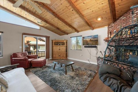 Tiny photo for 43580 Ridge Crest Drive, Big Bear, CA 92315 (MLS # 219144343DA)