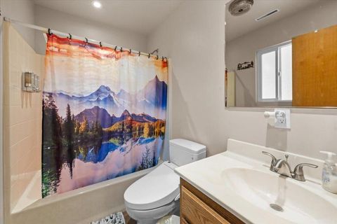 Tiny photo for 43580 Ridge Crest Drive, Big Bear, CA 92315 (MLS # 219144343DA)