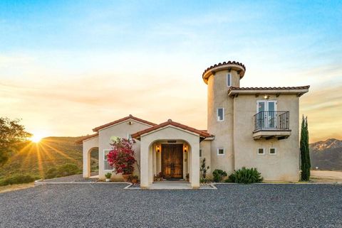 2389 Eric Road Fallbrook CA 92028