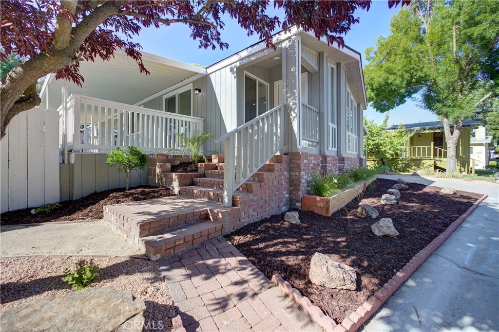 Properties 3 37 Via Santa Barbara 37