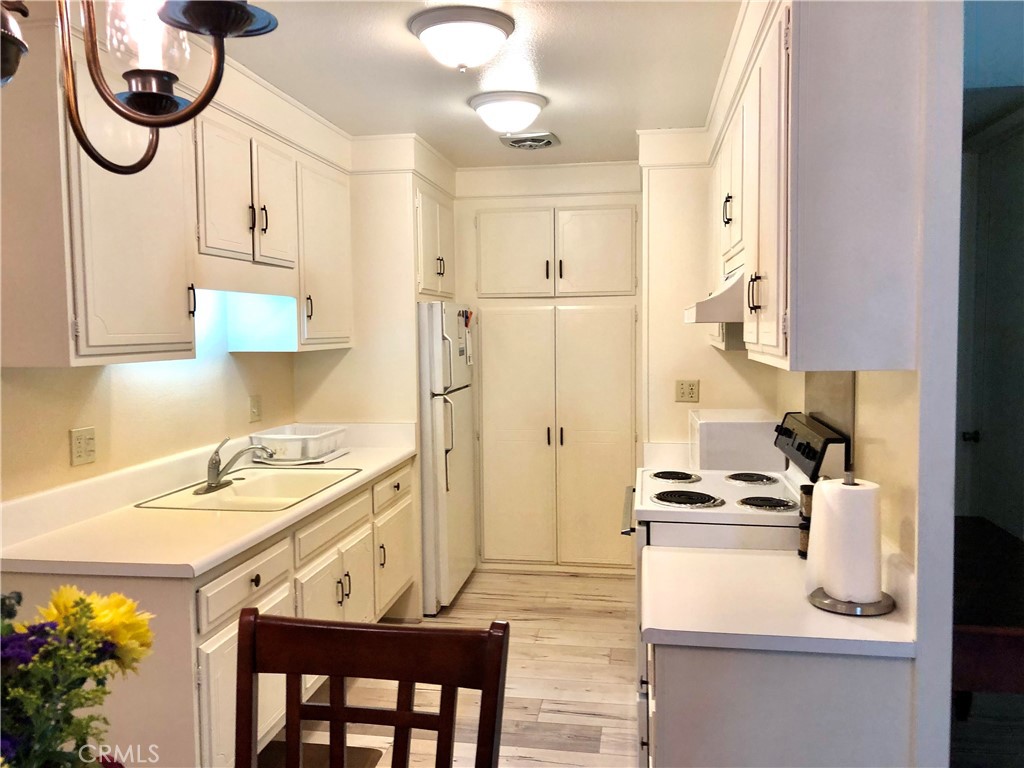 laguna woods village - Residential Lease