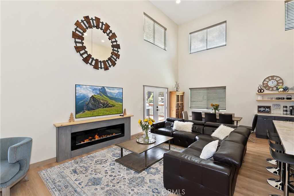 1215 Valley View Drive