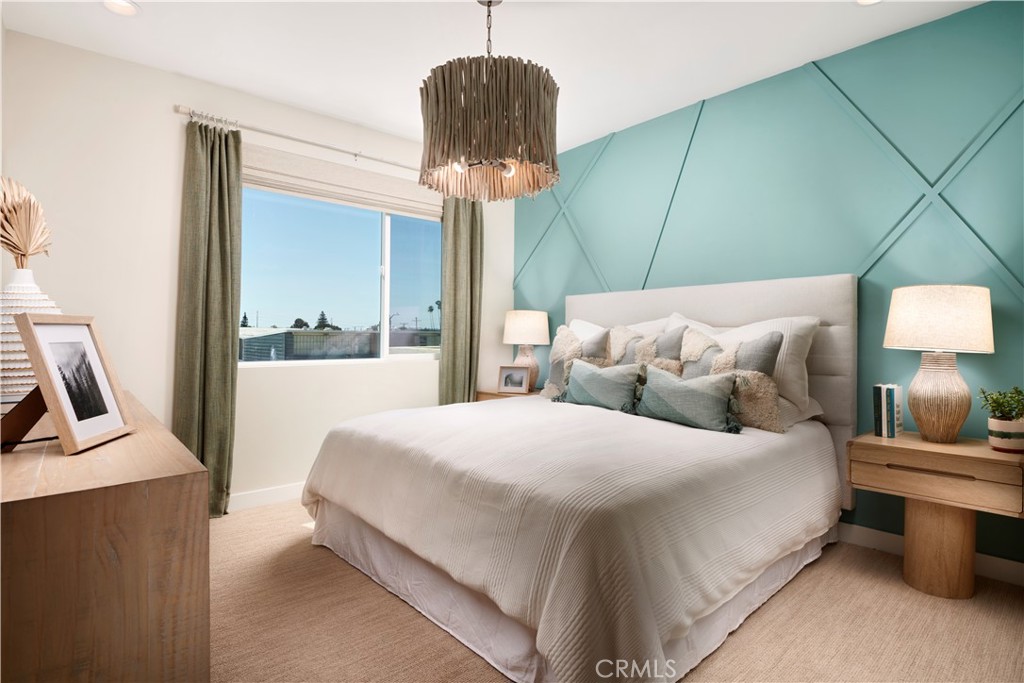 312 E Whittier Boulevard