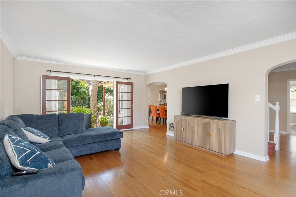 249 Loma Avenue