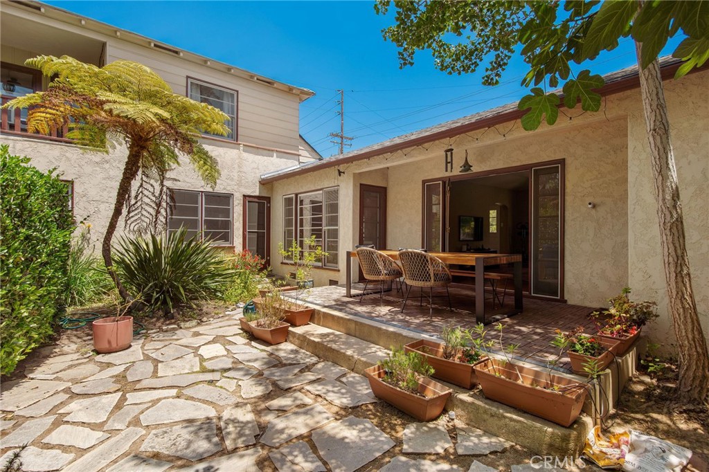 249 Loma Avenue