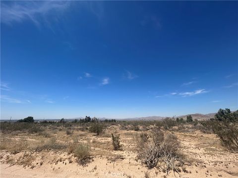 Photo of 23780 Tussing Ranch Road, Apple Valley, CA 92308 (MLS # CV25278460)