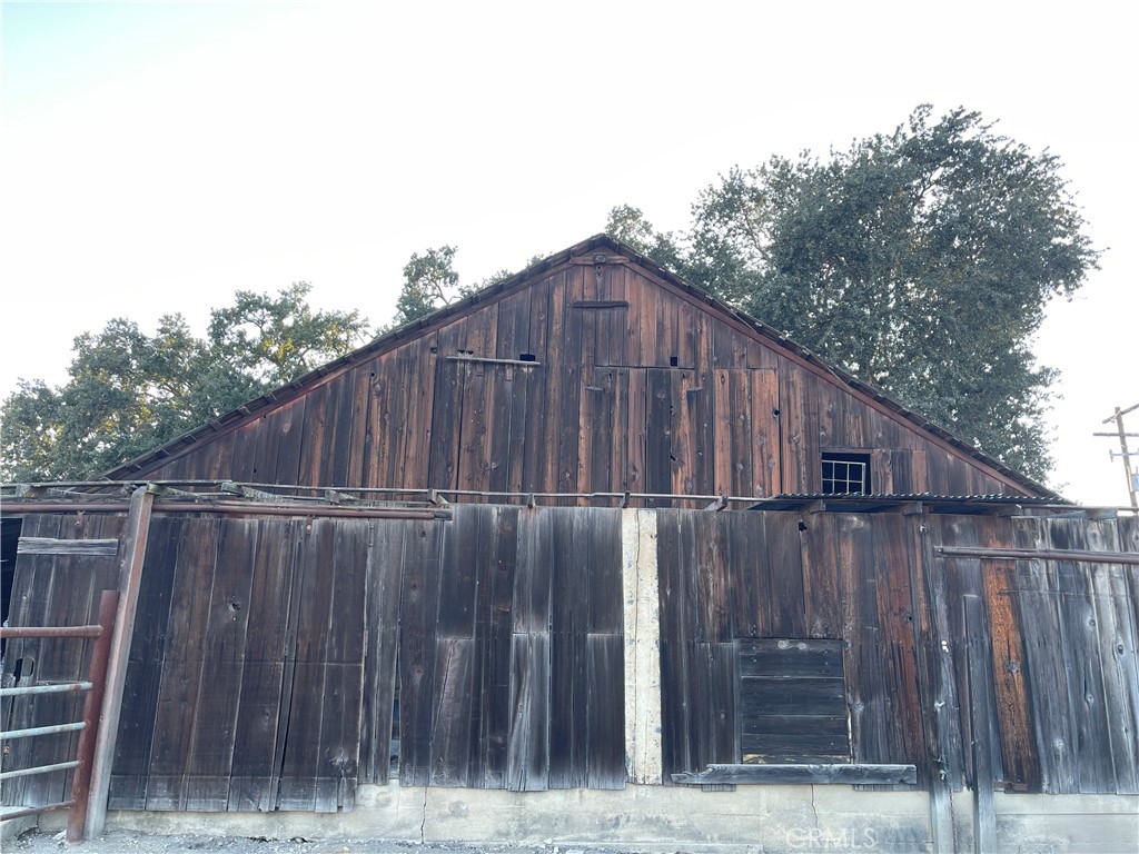 2455 W Highway 46