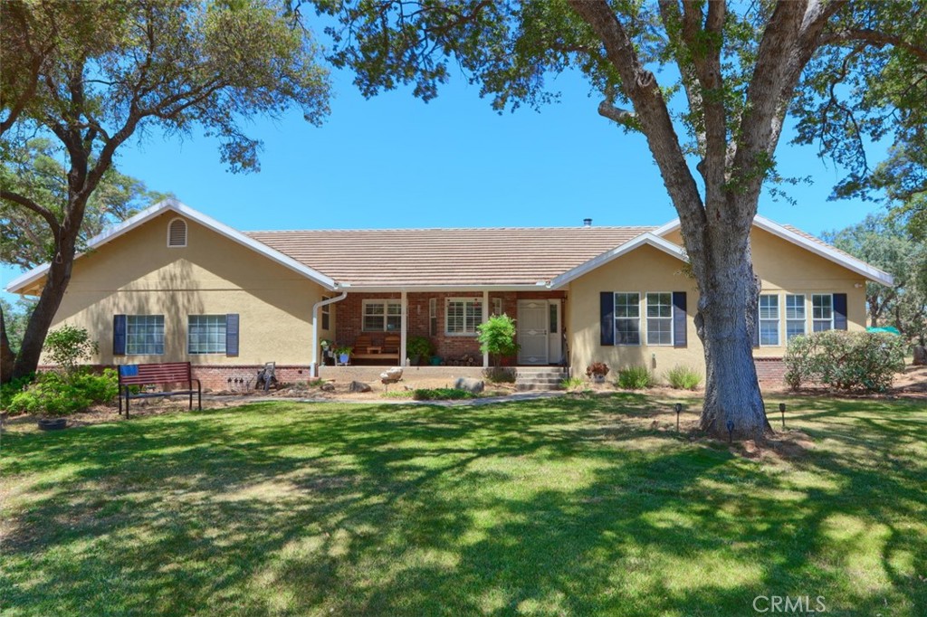2630 Oak Woods Court