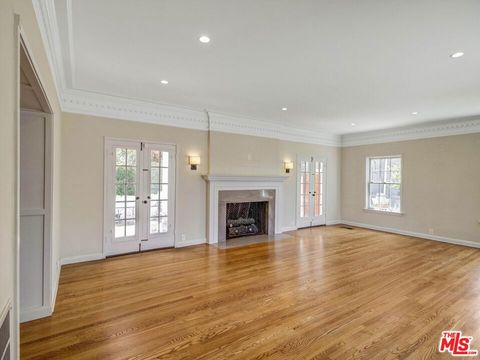 Photo of 3700 Northland Drive, View Park, CA 90008 (MLS # 26835491)