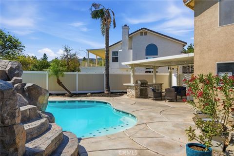 Tiny photo for 855 Viewtop Circle, Corona, CA 92881 (MLS # OC26085333)