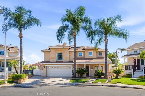 Photo of 855 Viewtop Cir, Corona, CA 92881 (MLS # OC26085333)