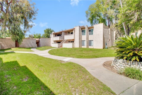 Photo of 28947 E Thousand Oaks BLVD #238, Agoura Hills, CA 91301 (MLS # SR26197713)