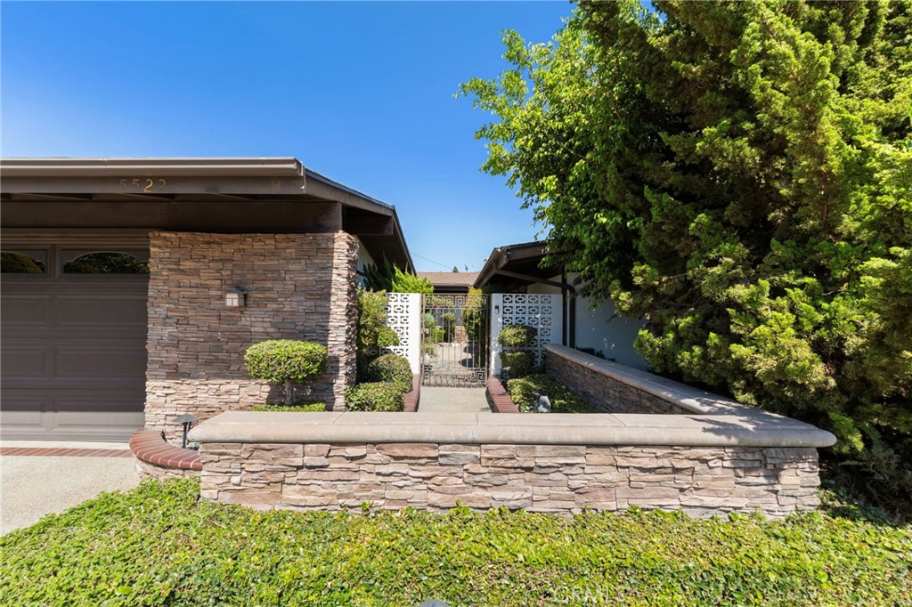 5522 Lockhaven Drive
