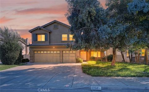 1237 Huckleberry San Jacinto CA 92582