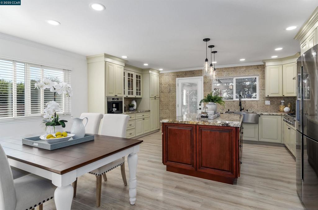 THE CROSSINGS - Residential