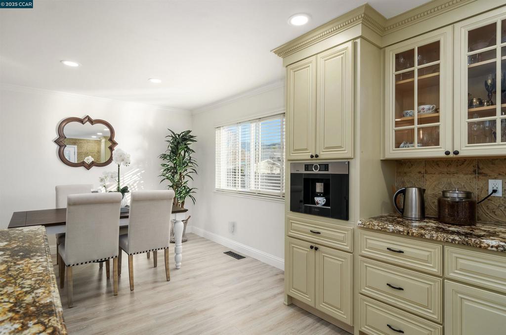 THE CROSSINGS - Residential