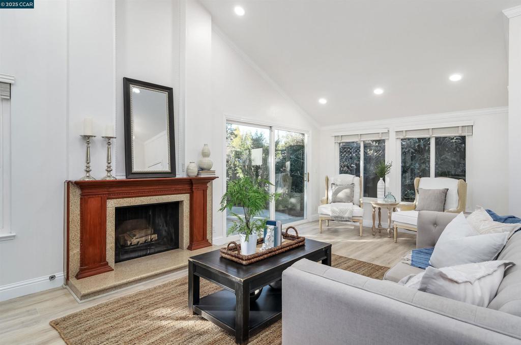 THE CROSSINGS - Residential