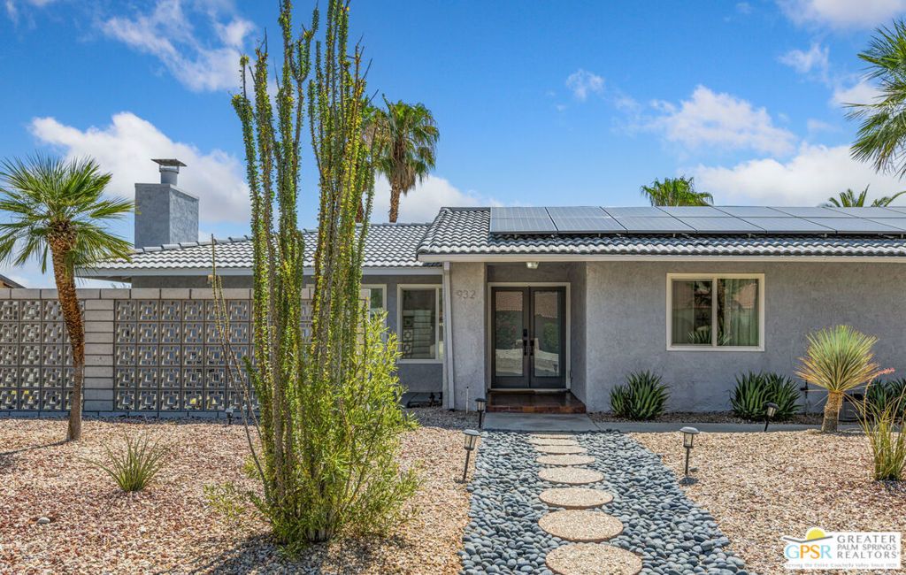 Photo of 932 N Camino Condor, Palm Springs, CA 92262 (MLS # 25619327PS)