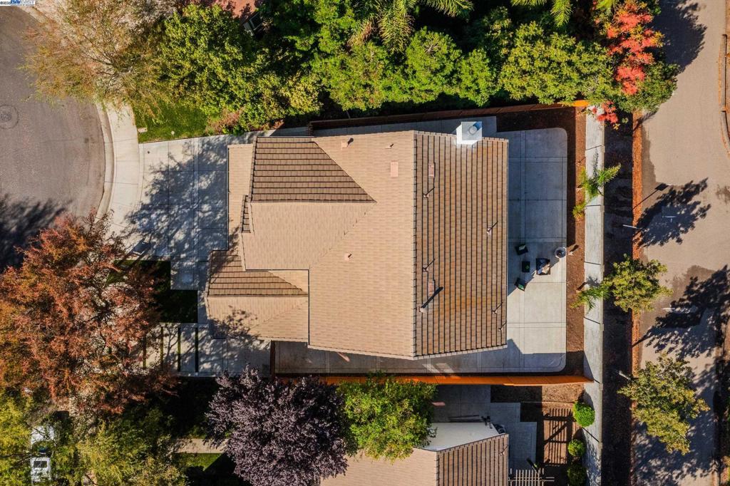 CENTRAL TRACY - Residential