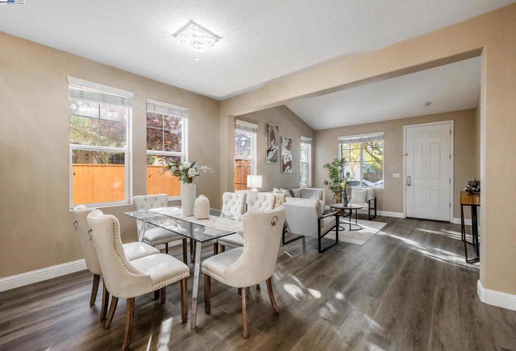 CENTRAL TRACY - Residential