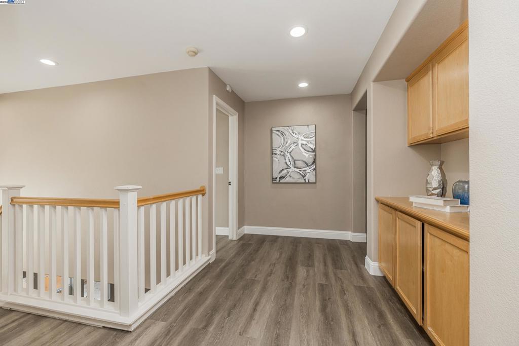 CENTRAL TRACY - Residential