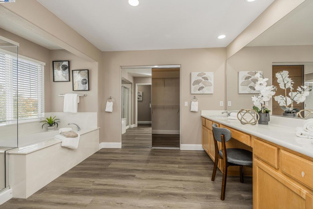 CENTRAL TRACY - Residential
