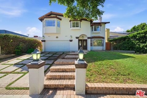Photo of 4115 Laurelgrove Avenue, Studio City, CA 91604 (MLS # 26827087)