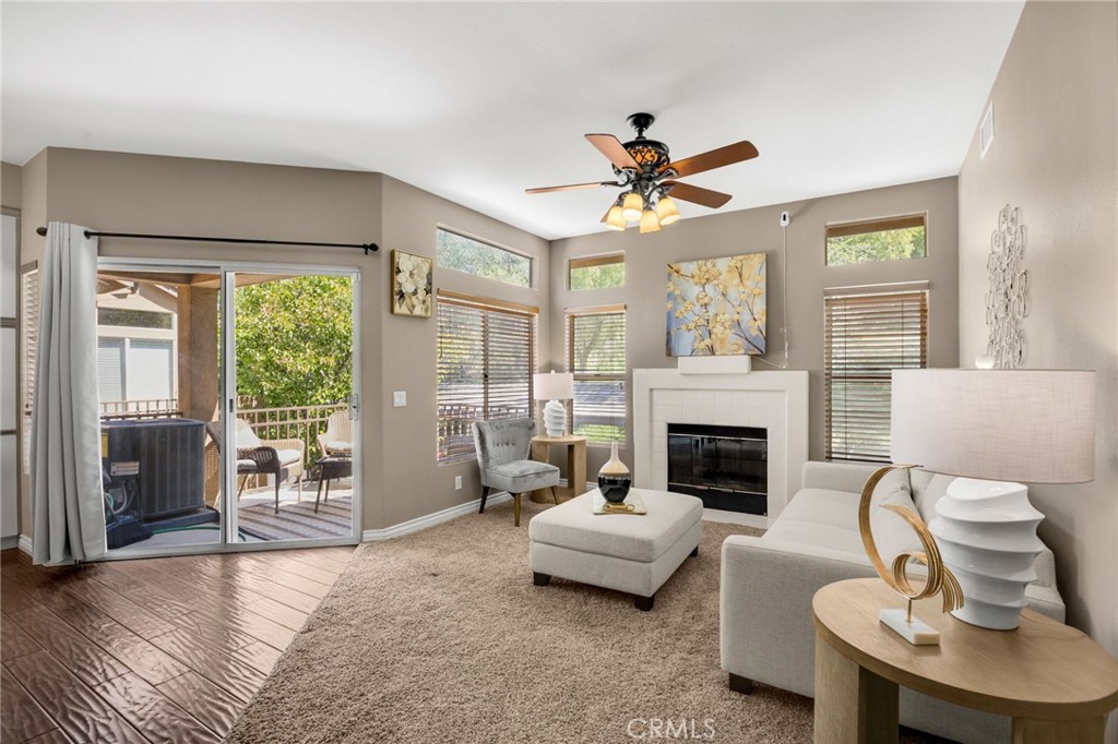 1294 S Country Glen