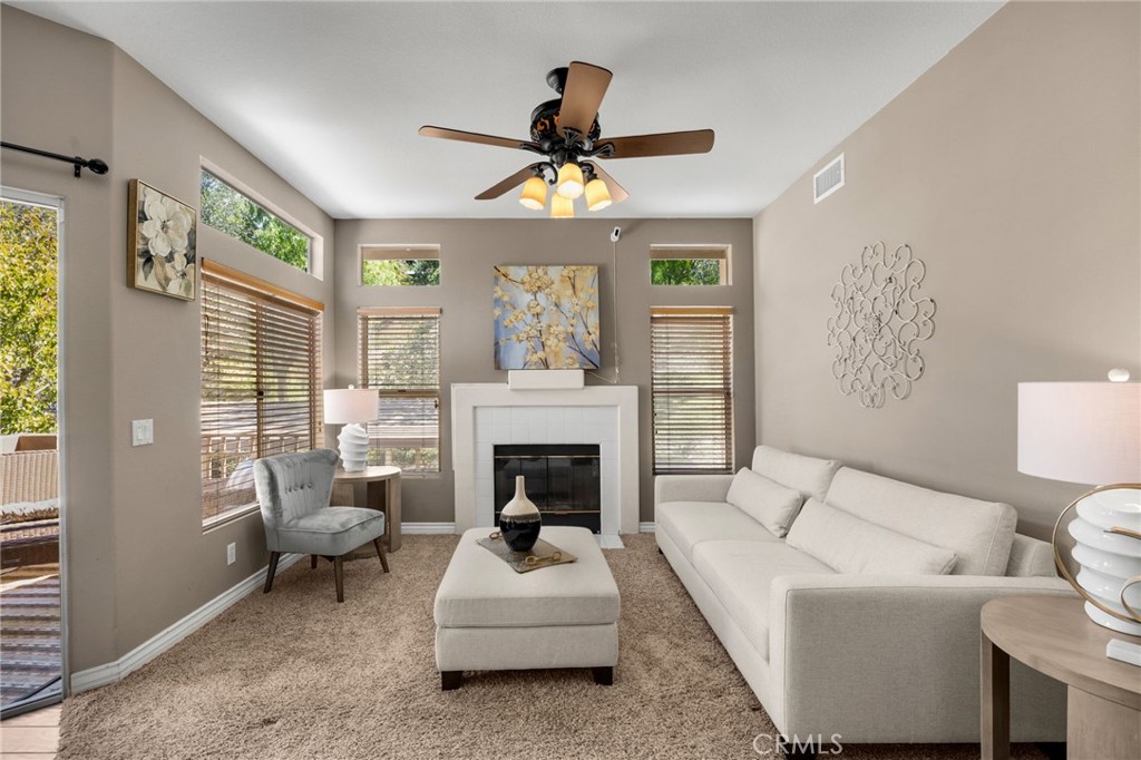 1294 S Country Glen