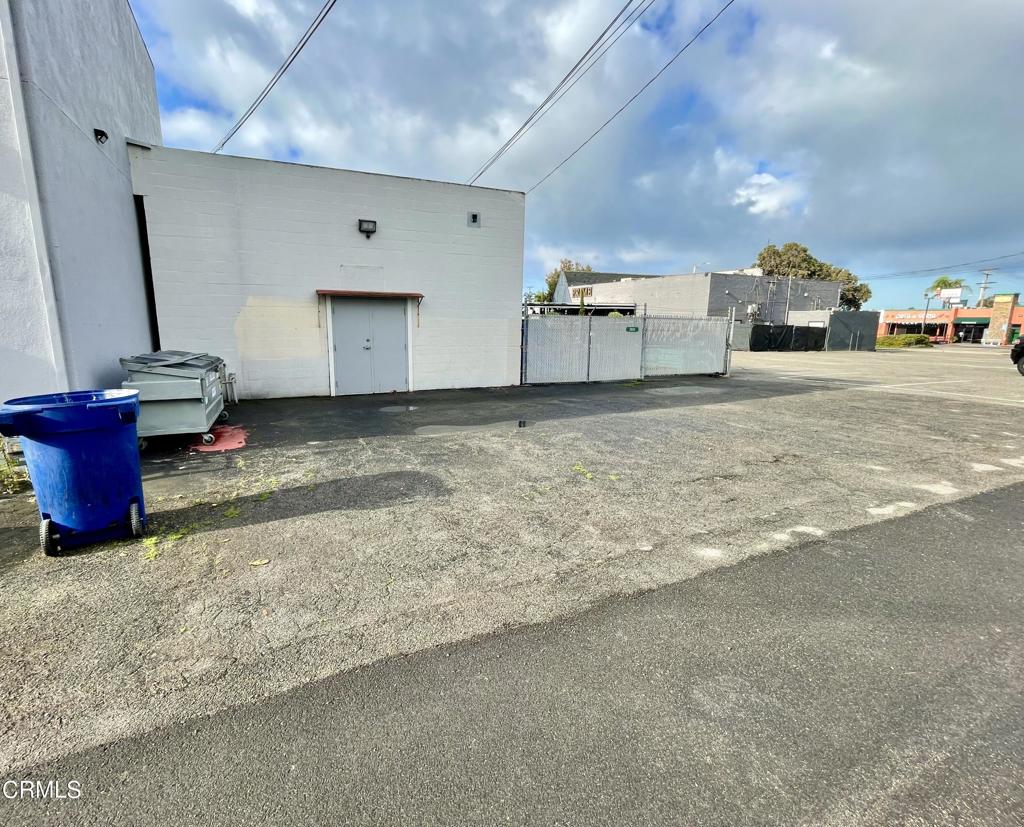 2031 E Thompson Boulevard