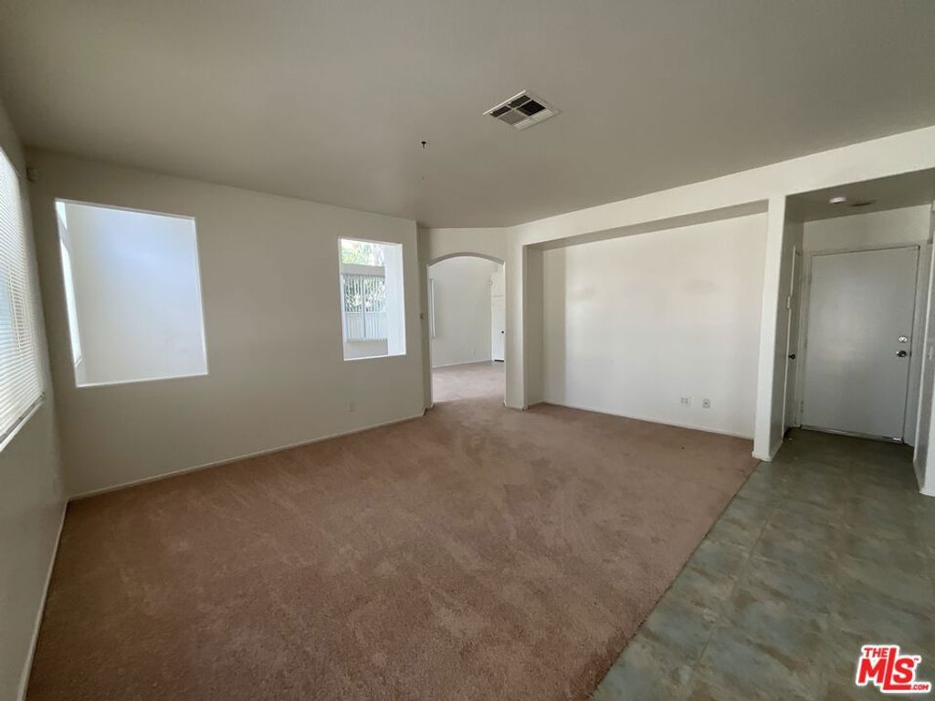Photo of 323 Steiner Drive, Hemet, CA 92544 (MLS # 26742189)
