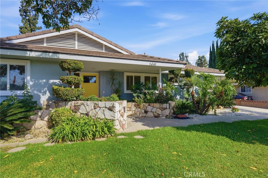 1461 Ameluxen Avenue