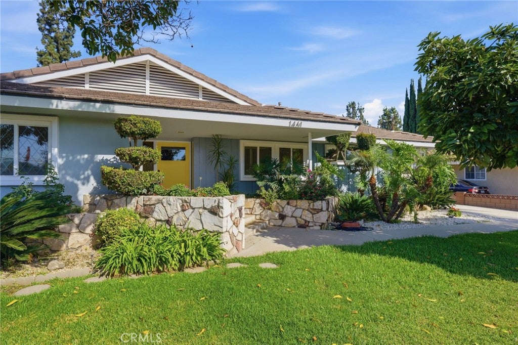 1461 Ameluxen Avenue