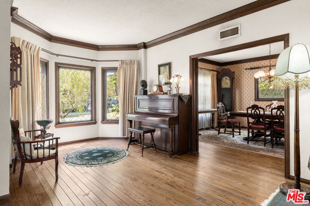Photo of 739 24th Street, Santa Monica, CA 90402 (MLS # 26918413)