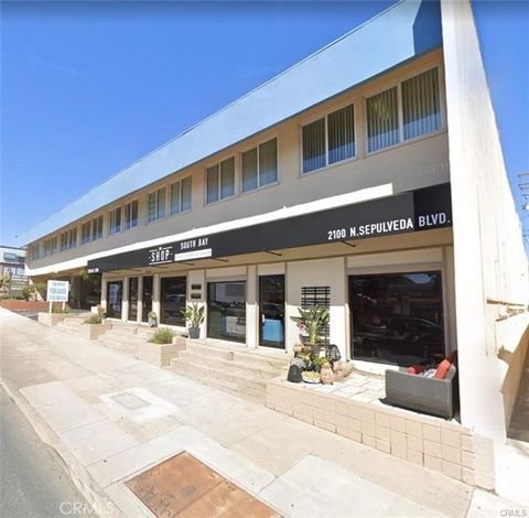 Photo of 2100 N Sepulveda Boulevard #26, Manhattan Beach, CA 90266 (MLS # SB25085402)
