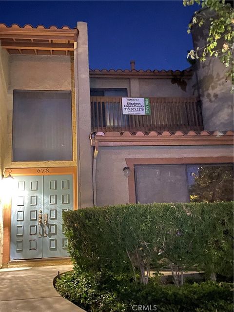 Tiny photo for 678 Rosewood AVE, Camarillo, CA 93010 (MLS # RS26156149)