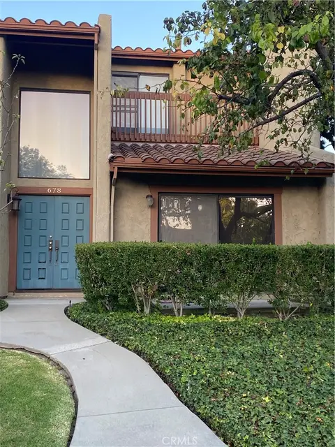 678 Rosewood Ave, Camarillo, CA 93010 - MLS#: RS26156149