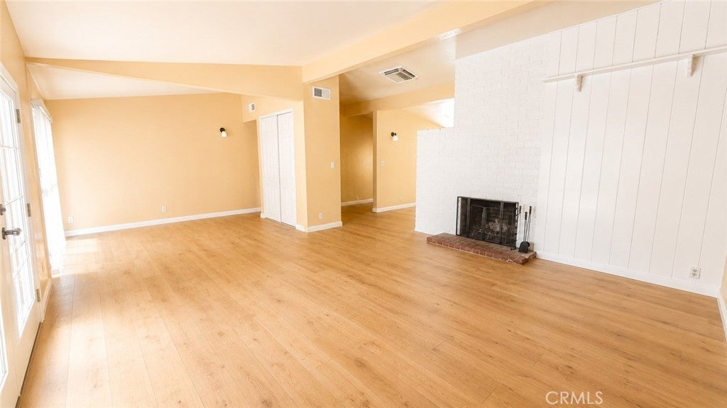 1016 W Avenue H5
