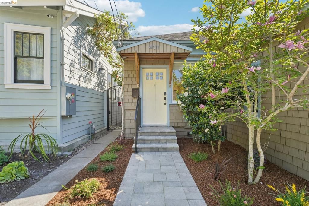Photo of 491 Mcauley St St, Oakland, CA 94609 (MLS # 41127614)